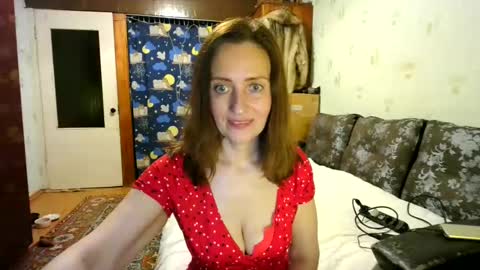 Snapshot of juliaa_foxi chatting on 02.28.25 juliaa_foxi online show from 02.28.25