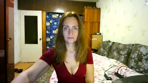 Snapshot of juliaa_foxi chatting on 09.14.25 juliaa_foxi online show from 09.14.25