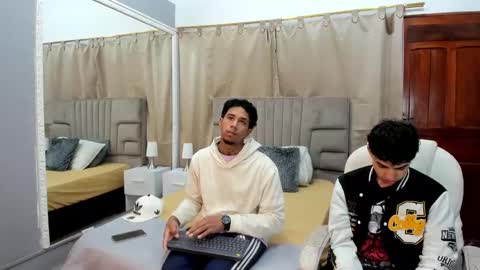 Snapshot of julian_billy chatting on 01.16.25 julian billy online show from 01.16.25