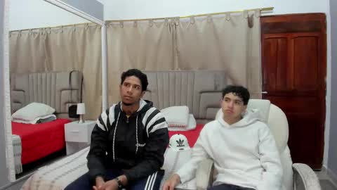 Snapshot of julian_billy chatting on 01.25.25 julian billy online show from 01.25.25