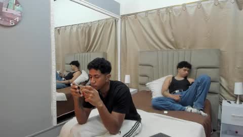 Snapshot of julian_billy chatting on 02.15.25 julian billy online show from 02.15.25