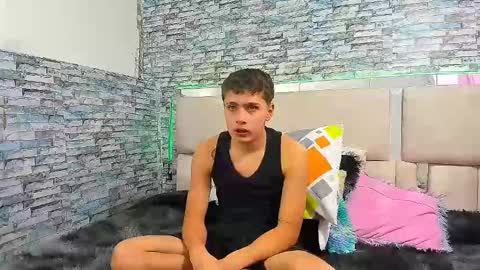Snapshot of julian_wolf18 chatting on 09.24.25 julian online show from 09.24.25