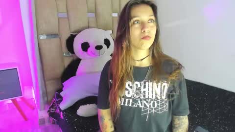 Snapshot of julianacarter chatting on 09.08.25 JulianaCarter online show from 09.08.25