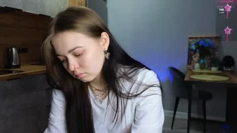 Snapshot of julidropp chatting on 02.06.25 julidropp online show from 02.06.25