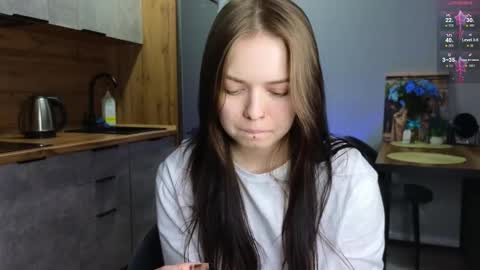 Snapshot of julidropp chatting on 02.06.25 julidropp online show from 02.06.25