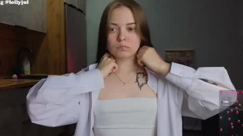 Snapshot of julidropp chatting on 03.08.25 julidropp online show from 03.08.25