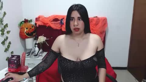 julieta_curvy69 online show from 10.22.25