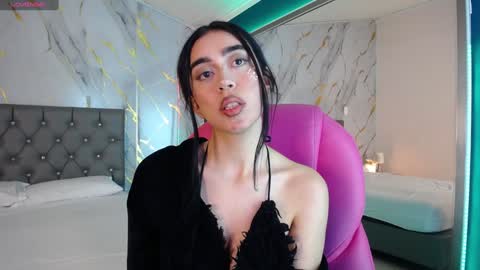 Julieta online show from 01.22.25