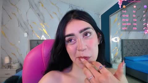 Julieta online show from 02.18.25