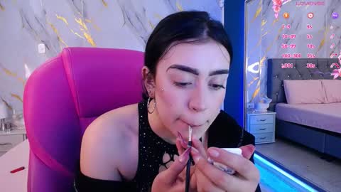 Julieta online show from 02.20.25