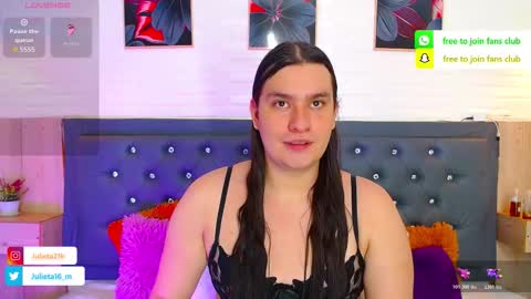 Snapshot of julietta_colleman chatting on 11.02.25 Juli online show from 11.02.25