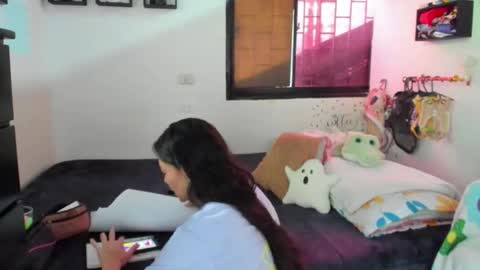 Snapshot of juliette_sweet05 chatting on 10.16.25 juliette online show from 10.16.25