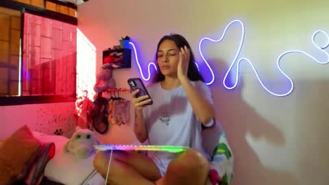 Snapshot of juliette_sweet05 chatting on 10.22.25 juliette online show from 10.22.25