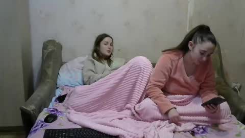 Snapshot of juliya_katie chatting on 02.22.25 Juliya Katie online show from 02.22.25