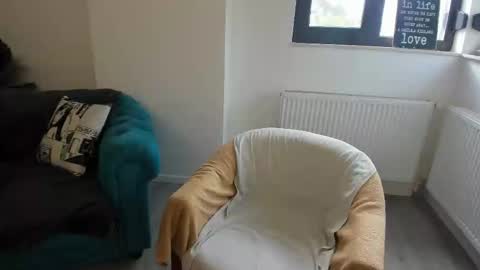 Snapshot of julya_lexa chatting on 10.18.25 Julya online show from 10.18.25