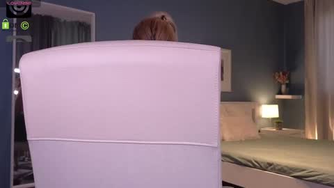Snapshot of julya_parker chatting on 02.26.25 Julya Mistress online show from 02.26.25