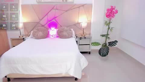 Snapshot of julyy_adams chatting on 10.03.25 July Adams online show from 10.03.25