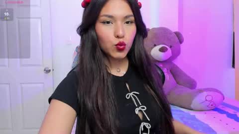 Snapshot of junbootix chatting on 02.25.25 ANGELINA indepen camgrl online show from 02.25.25