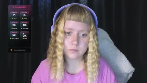 Snapshot of june_shy0 chatting on 09.11.25 June online show from 09.11.25