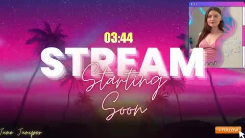 Snapshot of junejuniper chatting on 09.08.25 June Juniper online show from 09.08.25