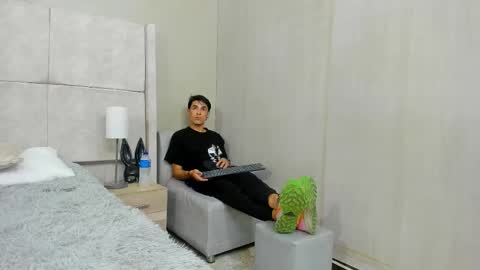 Jupiter online show from 12.03.25