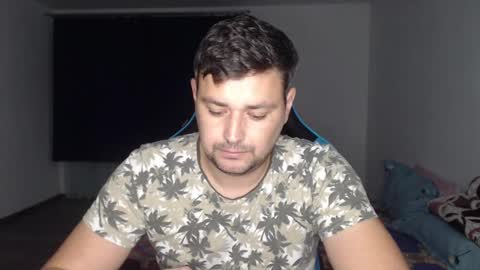 Snapshot of just_a_nice_guy_27 chatting on 12.01.24 Alex online show from 12.01.24