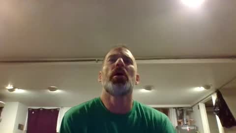 Snapshot of just_chillinwithya chatting on 01.05.25 Your Zaddy online show from 01.05.25