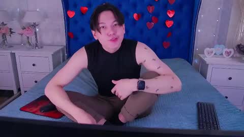 Snapshot of just_gay_ chatting on 02.26.25 just_gay_ online show from 02.26.25
