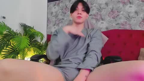 Snapshot of just_gay_ chatting on 03.05.25 just_gay_ online show from 03.05.25