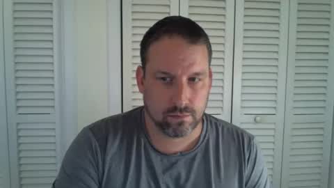 Snapshot of just_inside chatting on 11.12.25 just_inside online show from 11.12.25