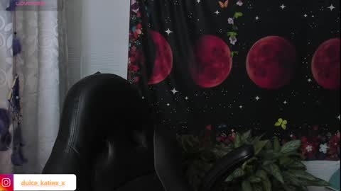 Snapshot of just_katiex chatting on 01.10.25 Sofia online show from 01.10.25