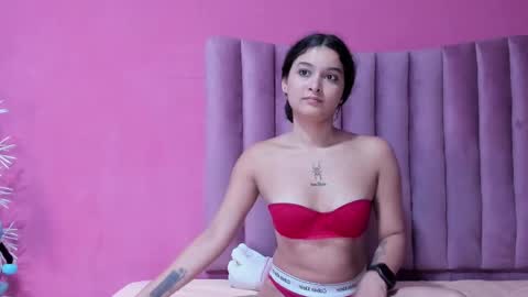 JUSTIN Y JAZMIN online show from 02.18.25