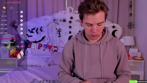 Arthur online show from 10.17.25