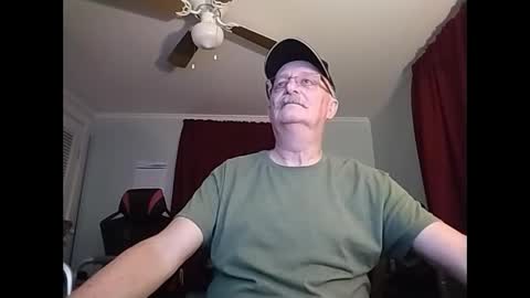 Snapshot of kabriggs136 chatting on 12.05.24 kabriggs136 online show from 12.05.24