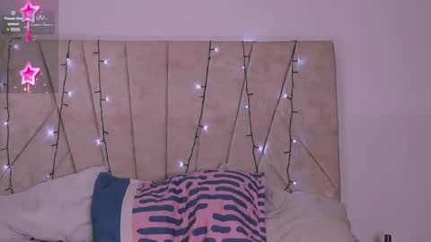 Snapshot of kaelaa18 chatting on 12.30.24 Kaela online show from 12.30.24