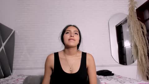 Snapshot of kaelaa18 chatting on 11.17.25 Kaela online show from 11.17.25