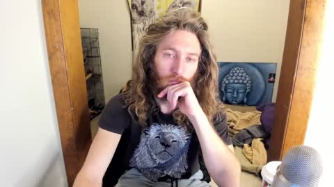 Snapshot of kaiku77 chatting on 12.19.24 Kaiku77 online show from 12.19.24