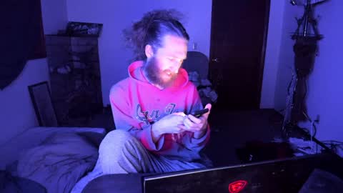 Snapshot of kaiku77 chatting on 01.10.25 Kaiku77 online show from 01.10.25