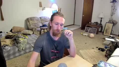 Snapshot of kaiku77 chatting on 09.12.25 Kaiku77 online show from 09.12.25