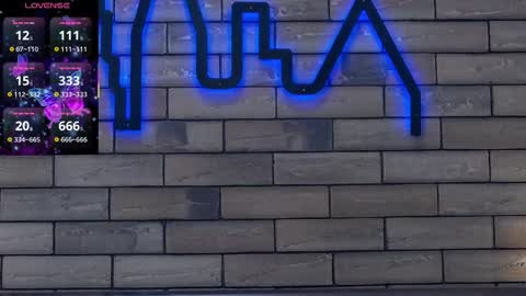 Snapshot of kailalewis chatting on 09.19.25 Kaila Lewis online show from 09.19.25