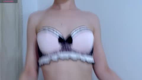 Snapshot of kailalewis chatting on 10.02.25 Kaila Lewis online show from 10.02.25