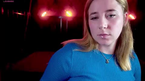 Anna online show from 12.04.25