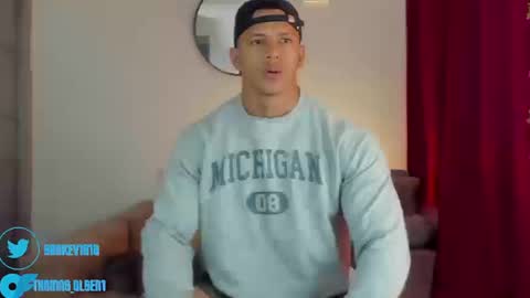 Snapshot of kale_tomson chatting on 09.22.25 kale thomson online show from 09.22.25