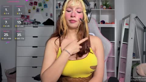 Snapshot of kalina_kittie chatting on 11.02.25 Kalina Kittie online show from 11.02.25