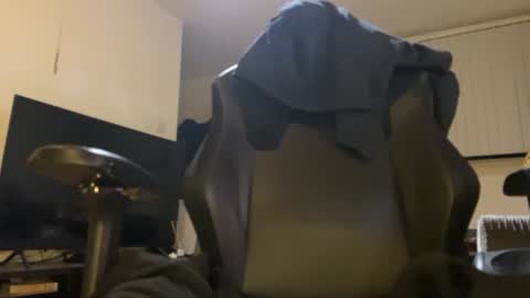 Snapshot of kalvadoz chatting on 12.28.24 Benji online show from 12.28.24