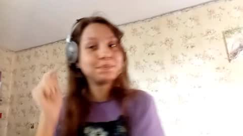 Mari  Simmons online show from 09.10.25