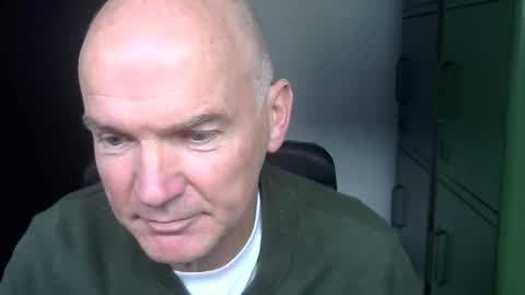 Robbie online show from 10.18.25