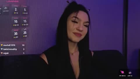 kara_life online show from 10.24.25