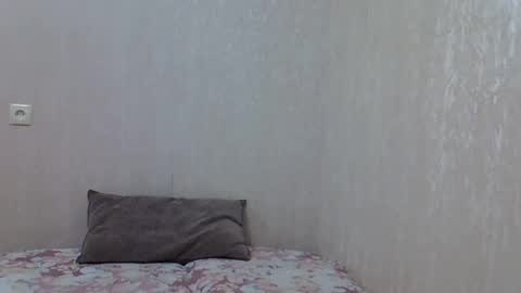 karennelsonx online show from 02.26.25