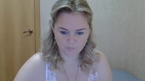 karennelsonx online show from 09.22.25